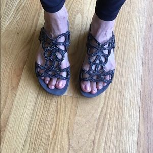 FitFlops Black with black stones